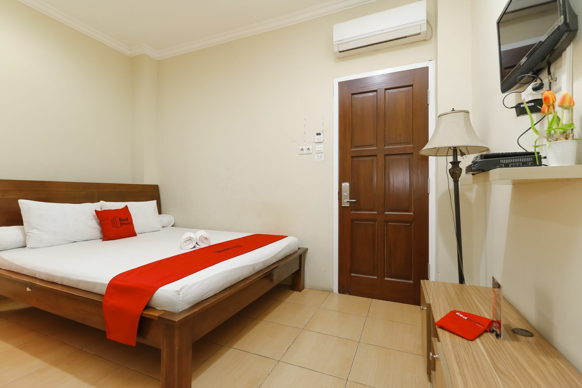 Gasthof Reddoorz @ Kwitang 2*