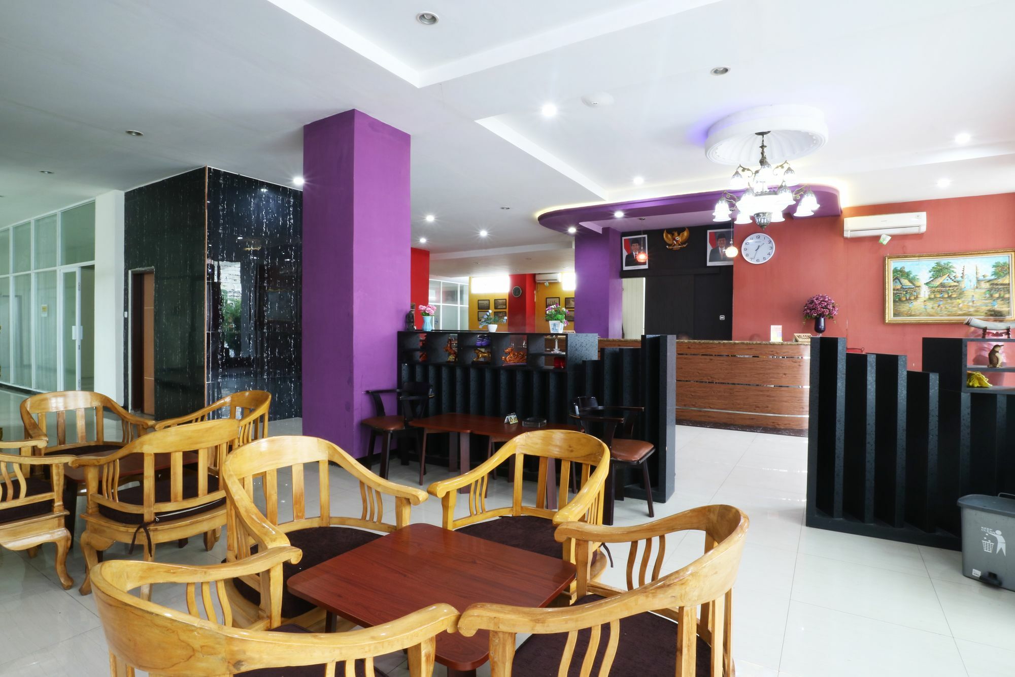 Hotel D'boegis 2*