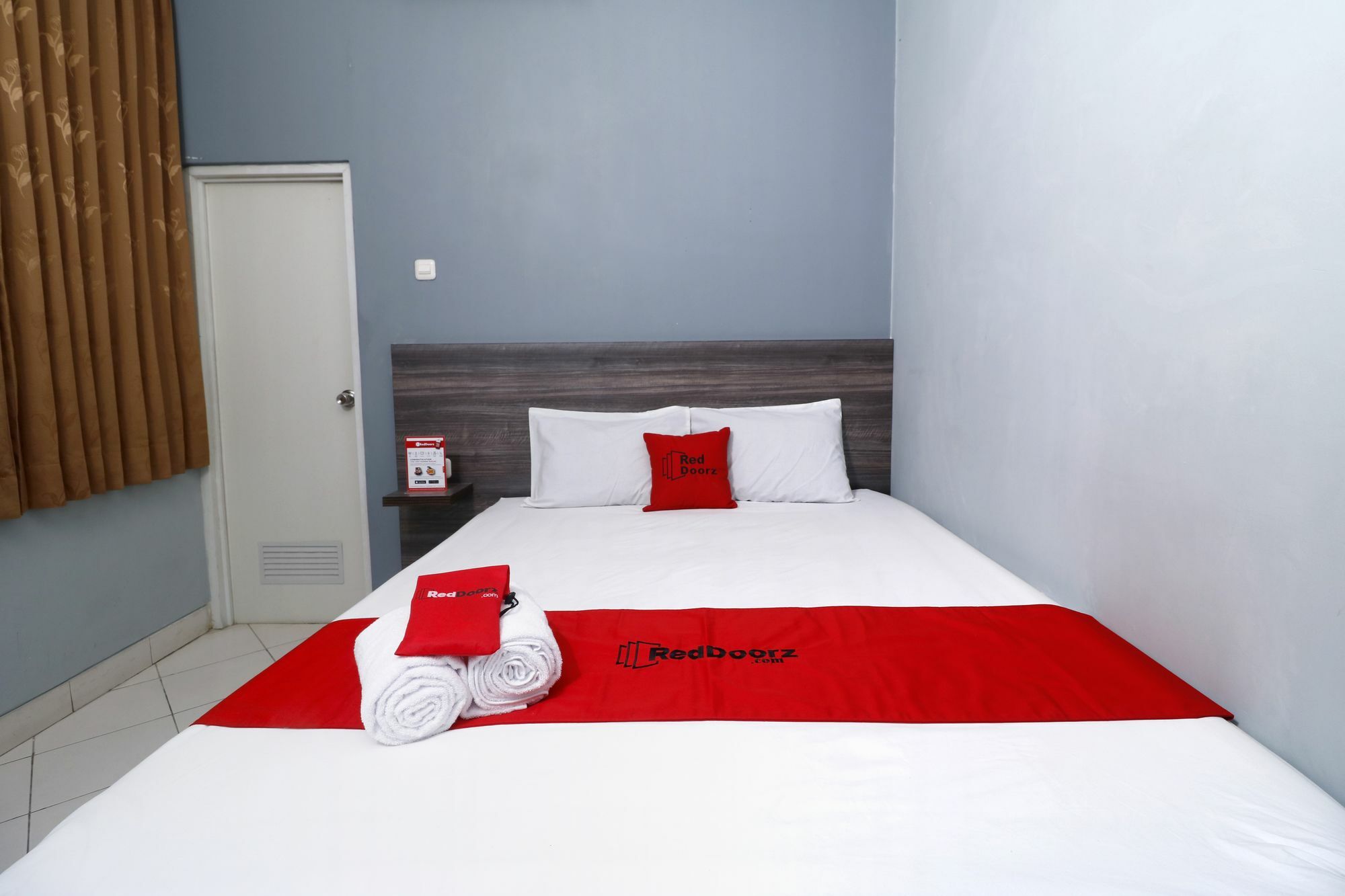 Reddoorz Near Rs Harapan Kita