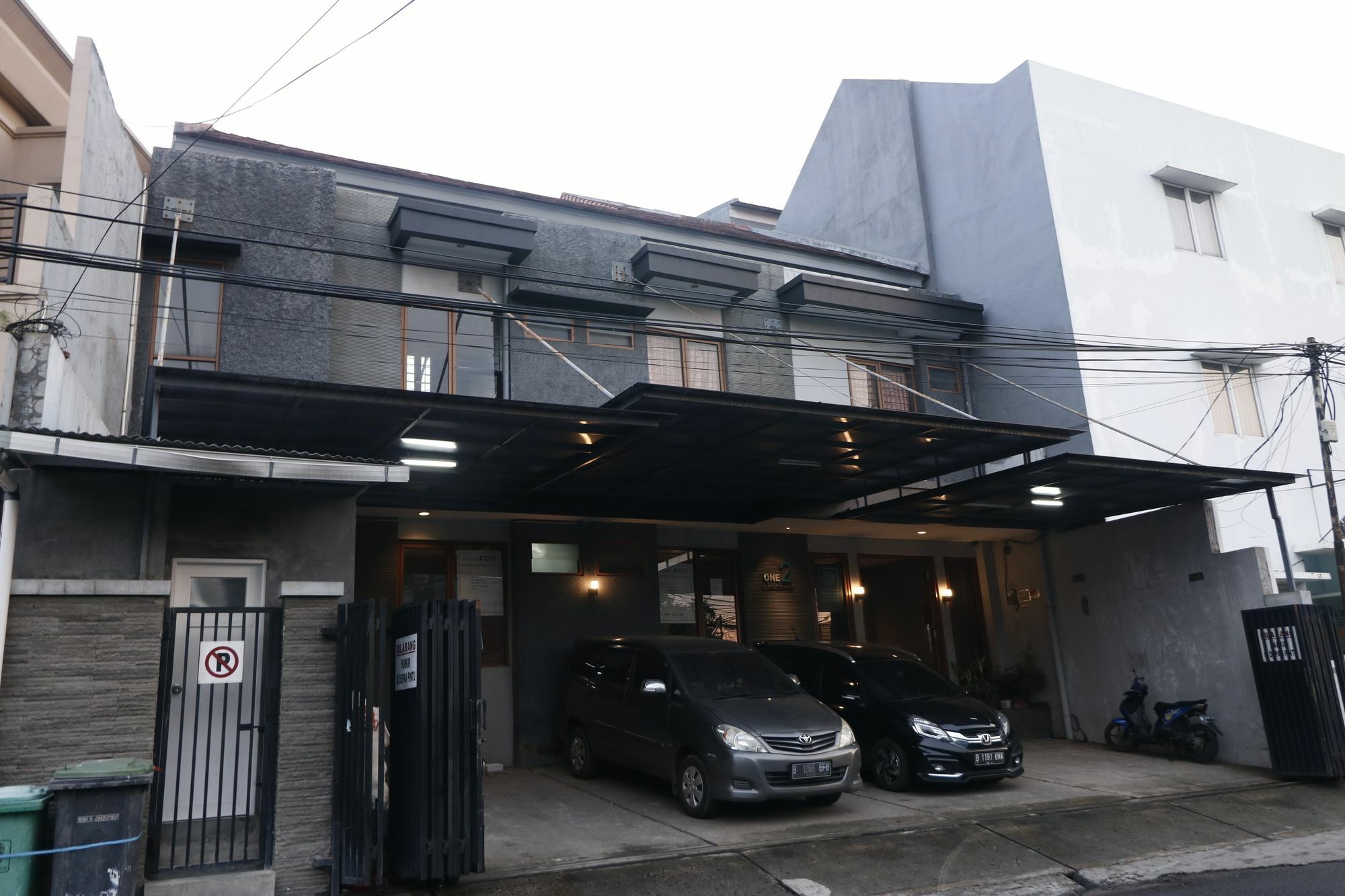 Reddoorz Near Rs Harapan Kita Jakarta
