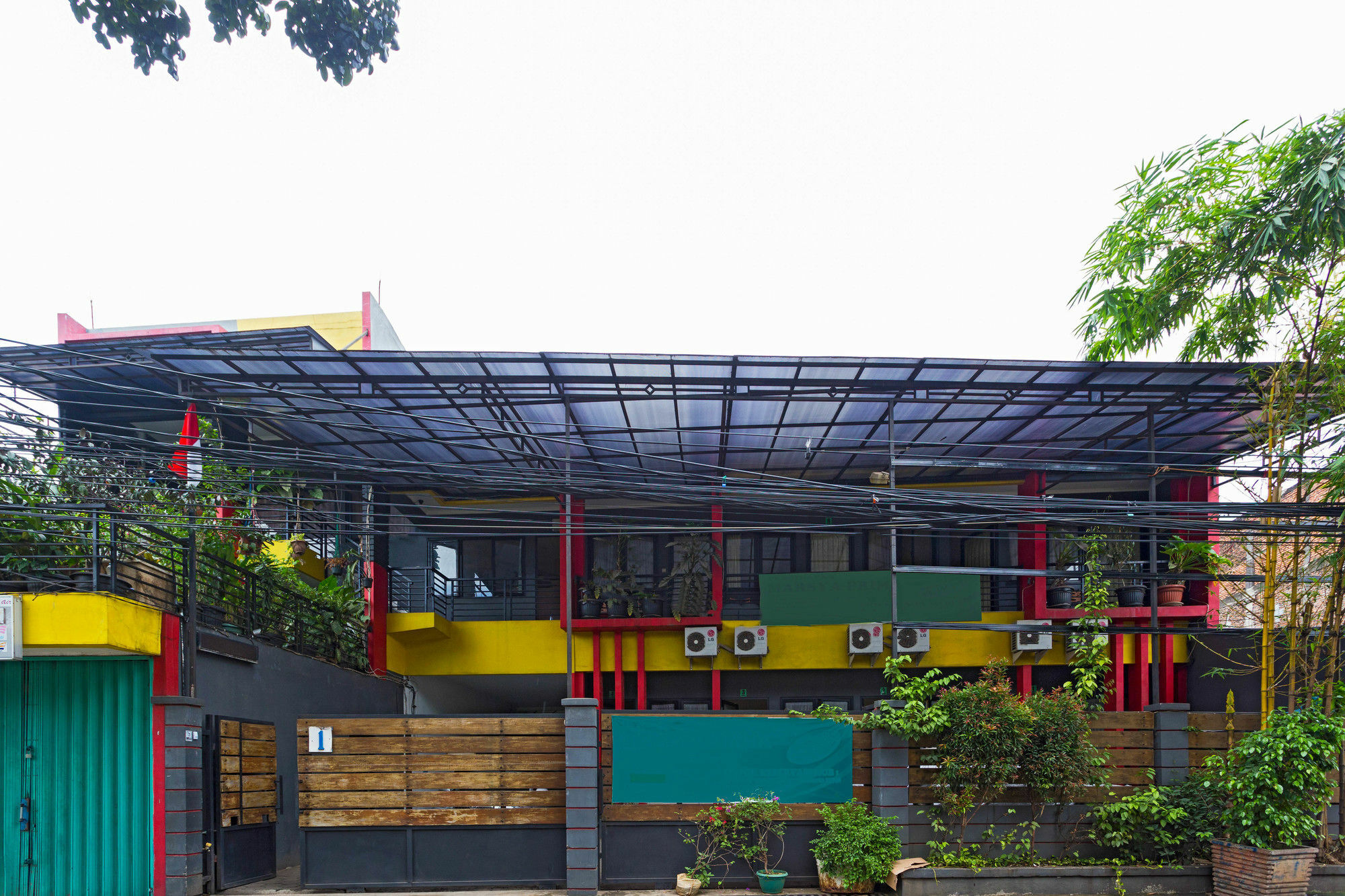 Guest house Reddoorz @ Ciracas