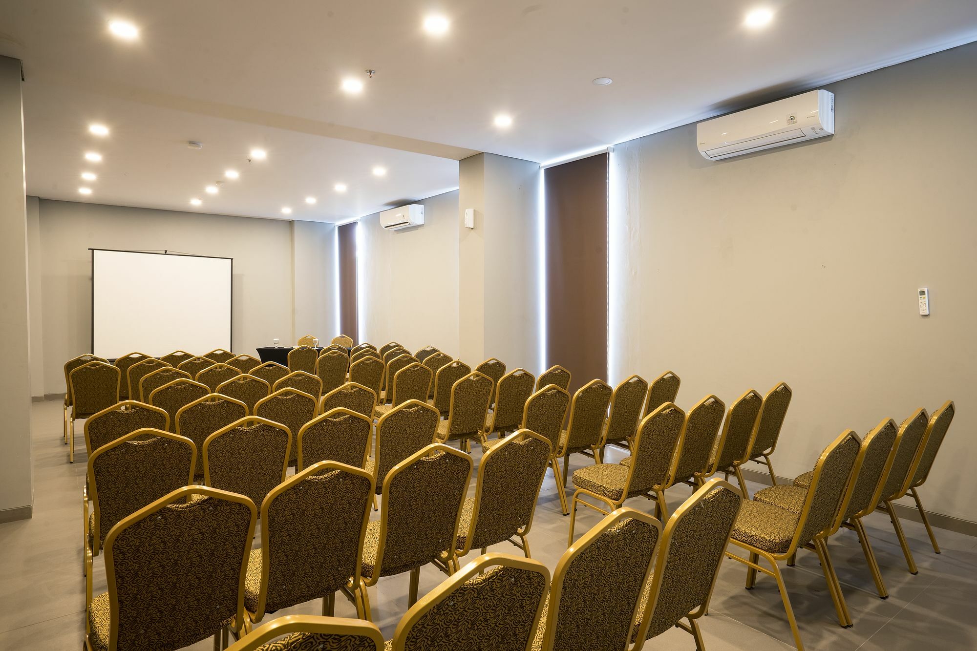 Maple Hotel