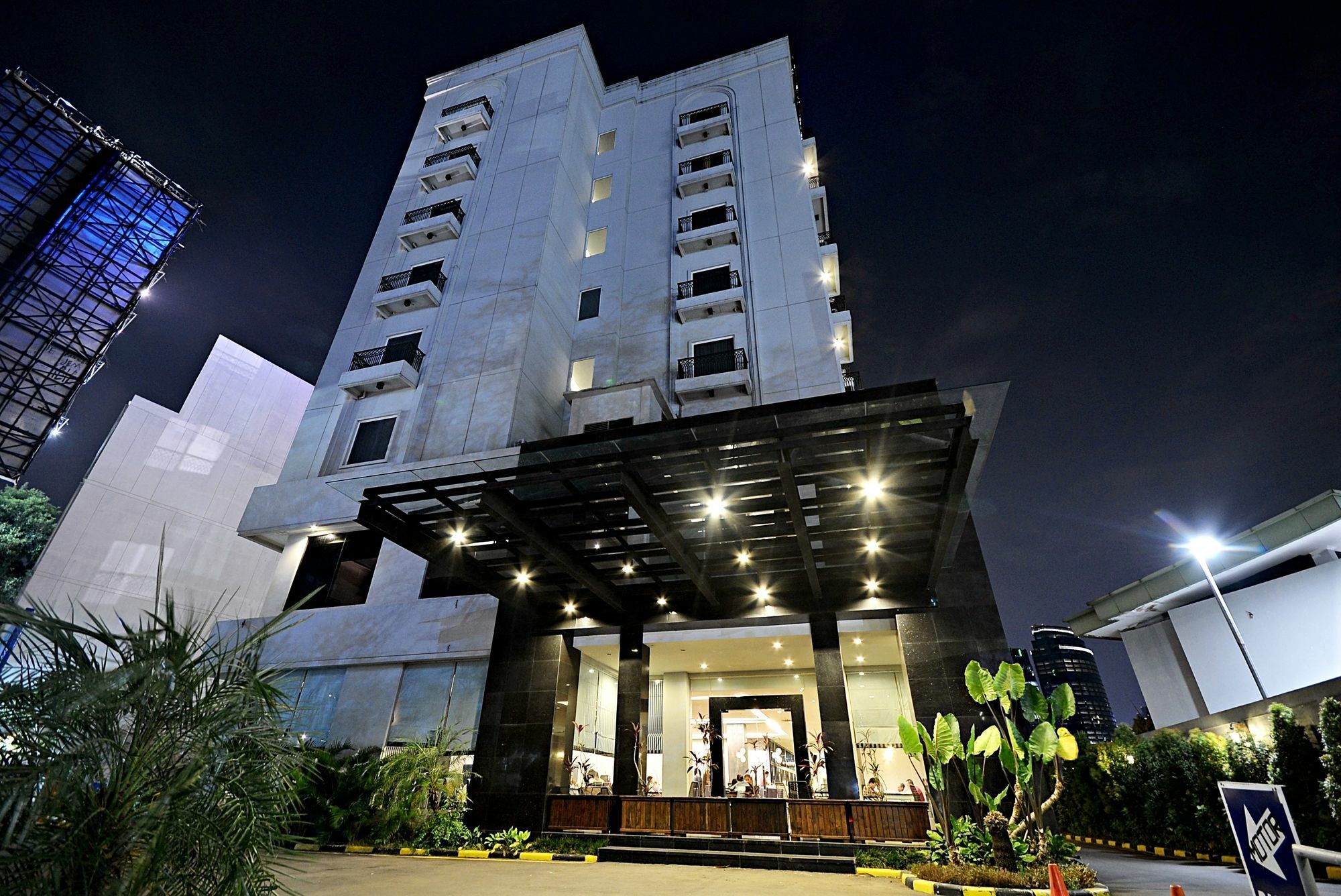 Zen Mampang Tendean 3*