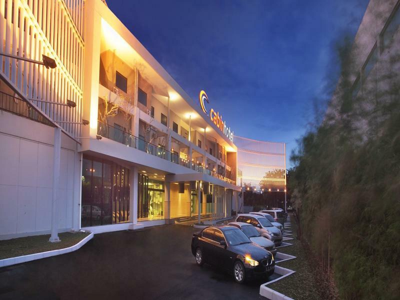 Cabin Hotel Hotel 3*