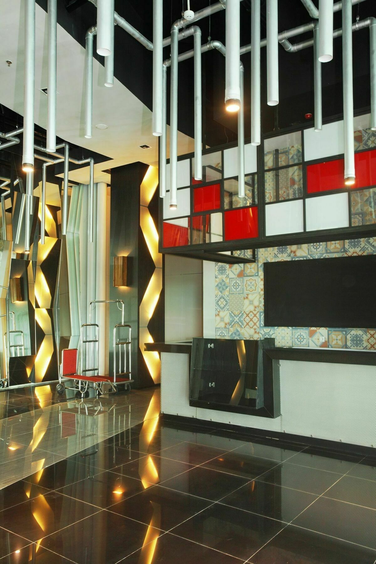 Cabin Hotel