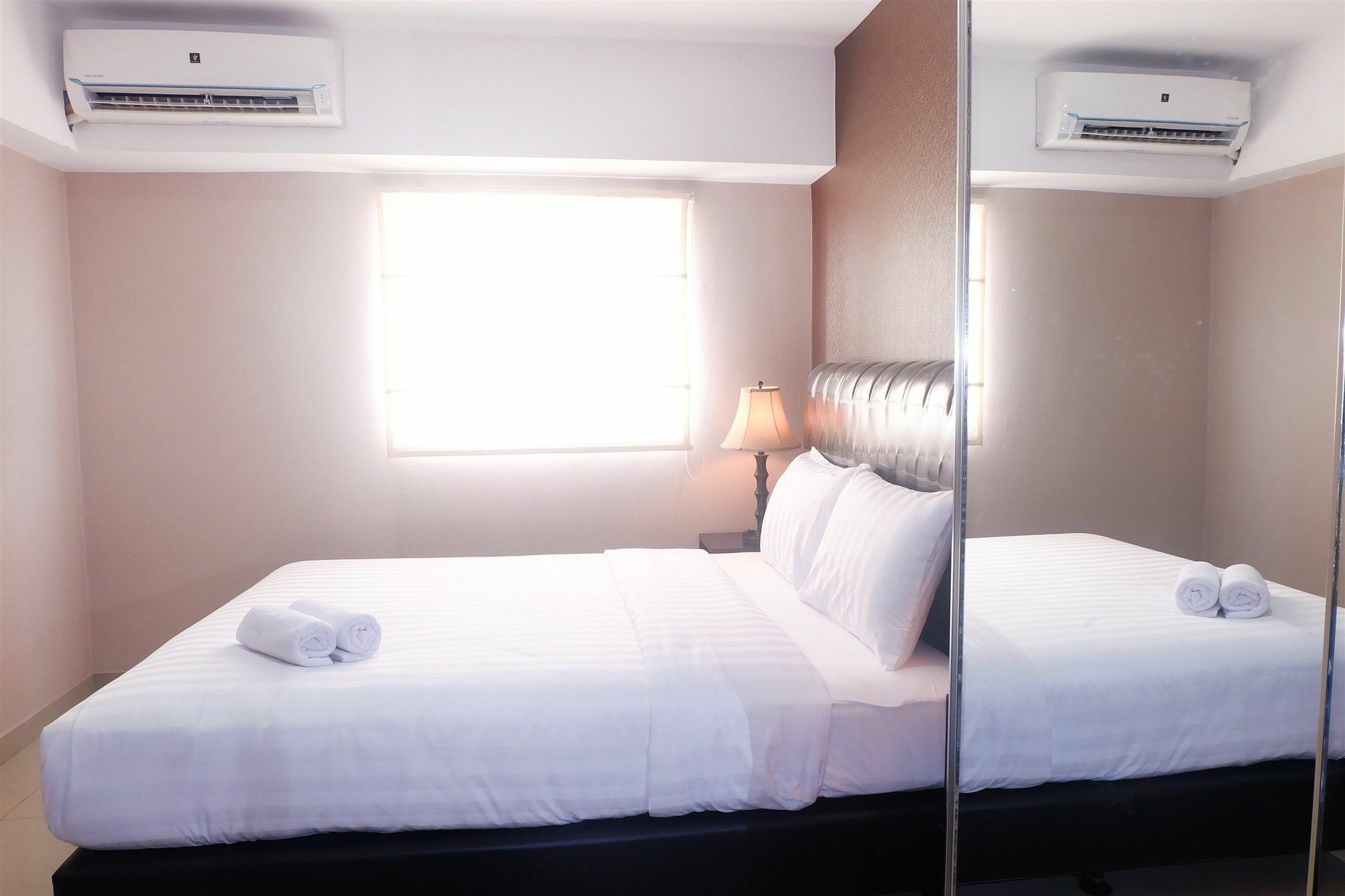 Apartment 1 Bedroom The Wave Epicentrum By Travelio