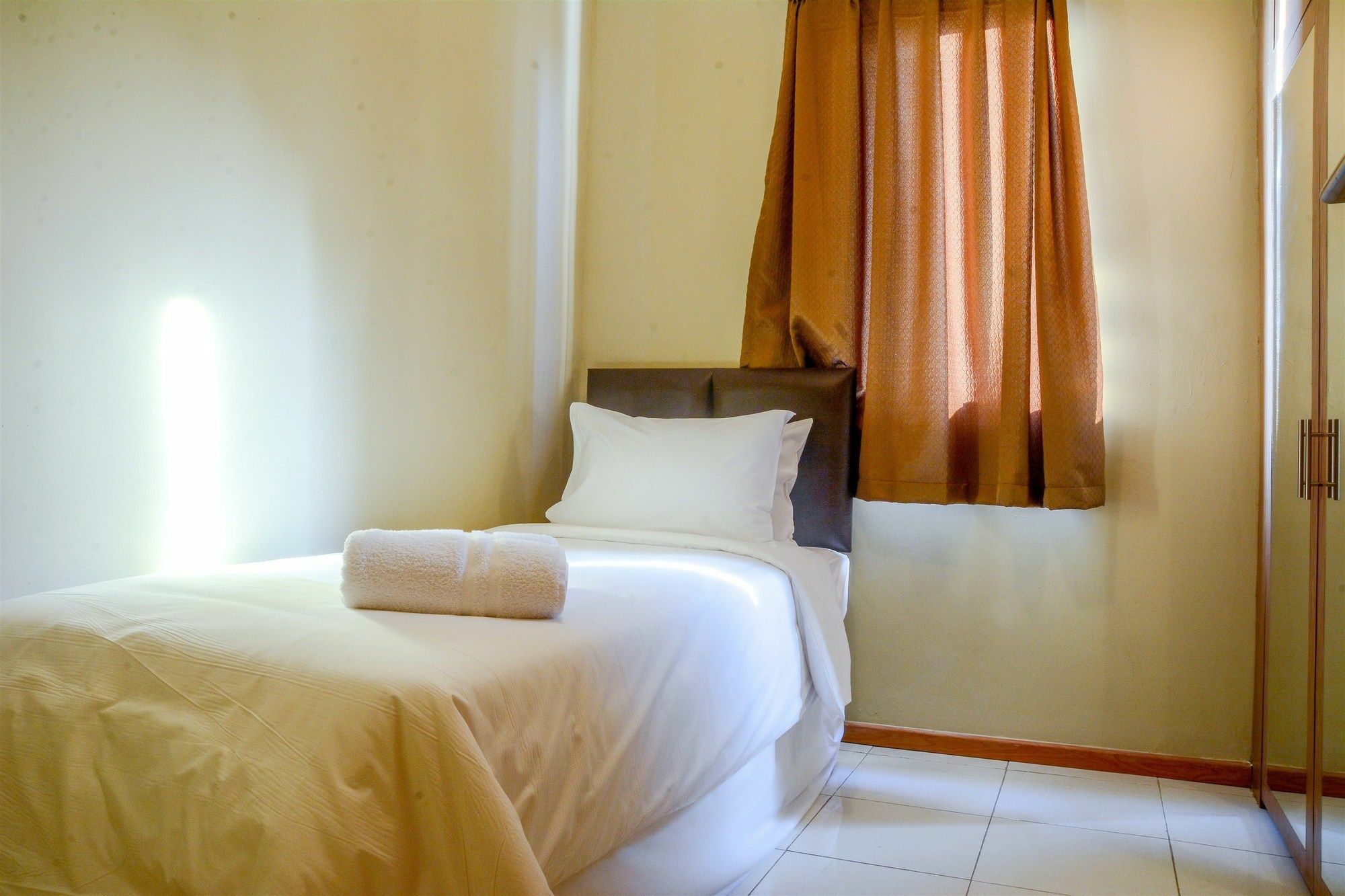 3 Bedrooms Grand Palace By Travelio * Jakarta