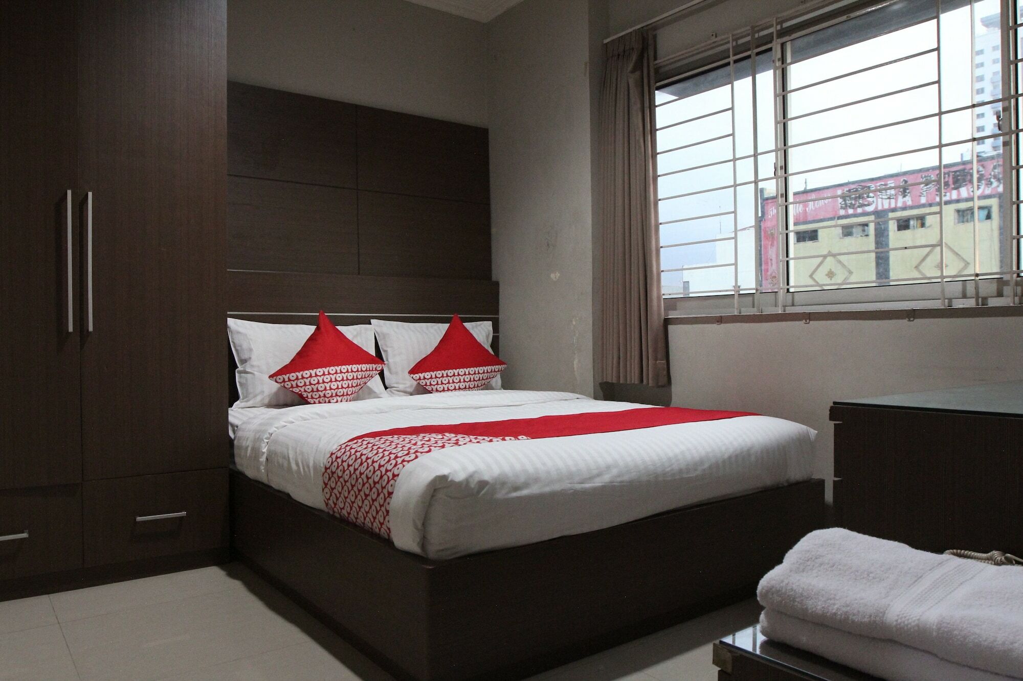 Oyo 383 Env Hotel Jakarta