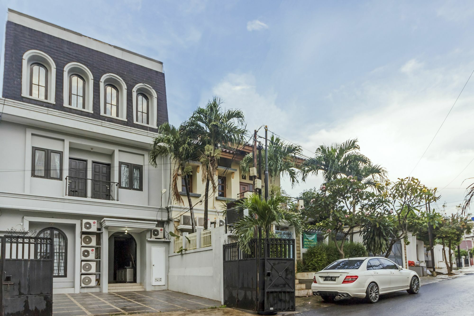 Oyo 105 La Maison D Ilona Hotel