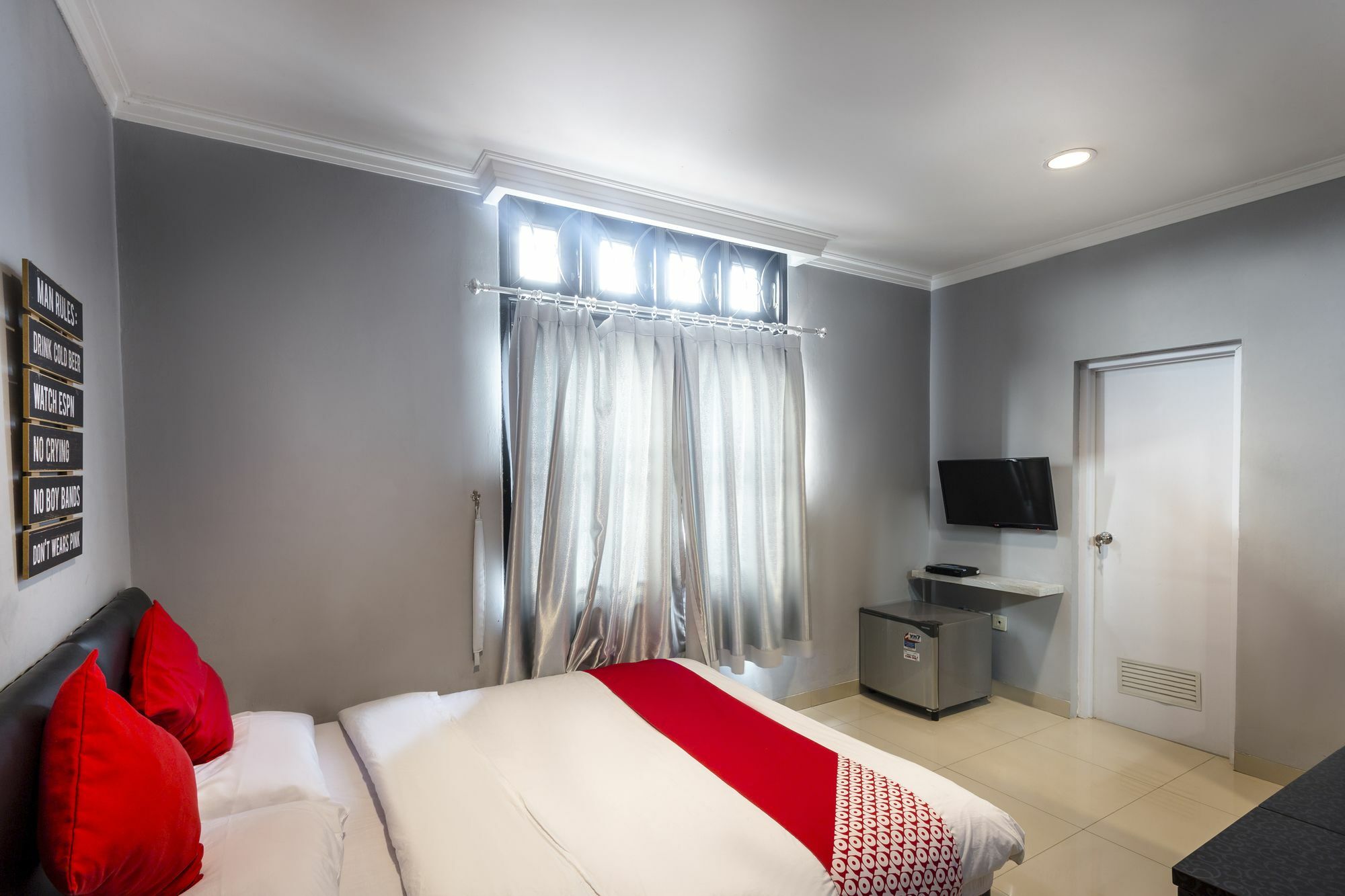 Hotel Oyo 105 La Maison D Ilona 2*