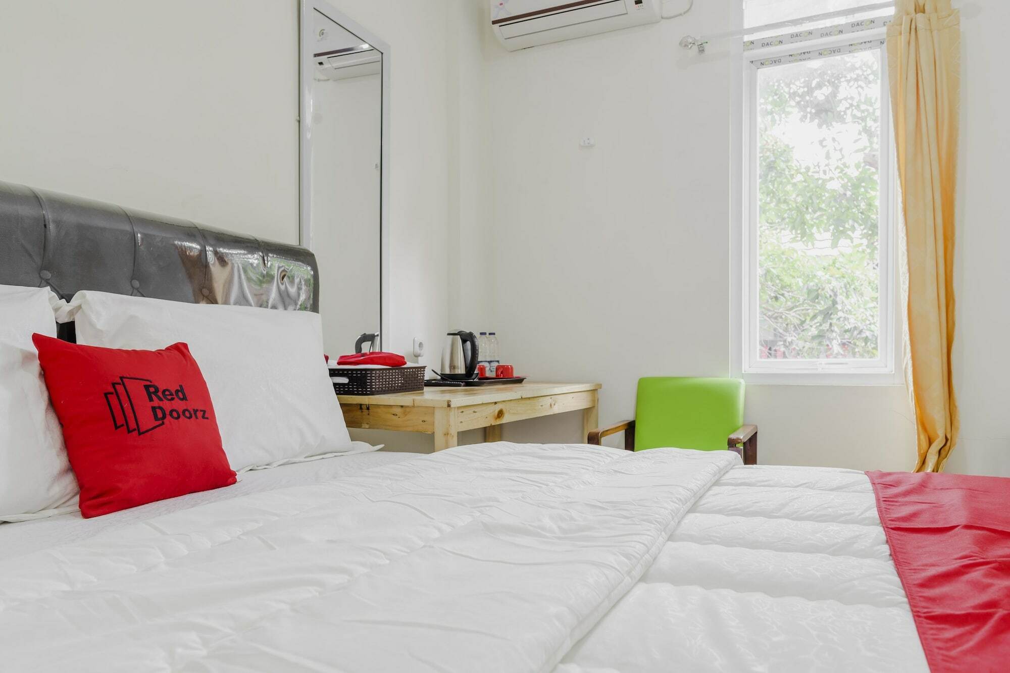 Guest house Reddoorz Near Upn Veteran 2*