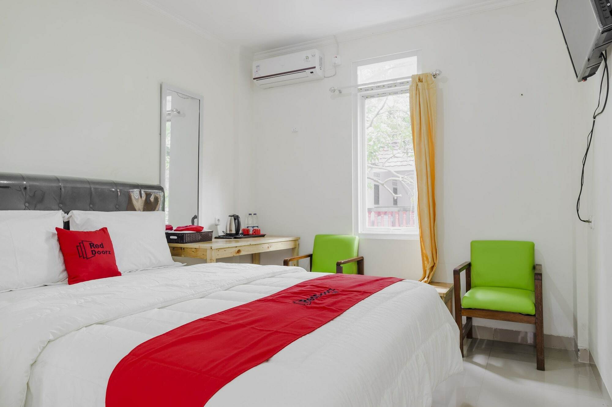 Guest house Reddoorz Near Upn Veteran