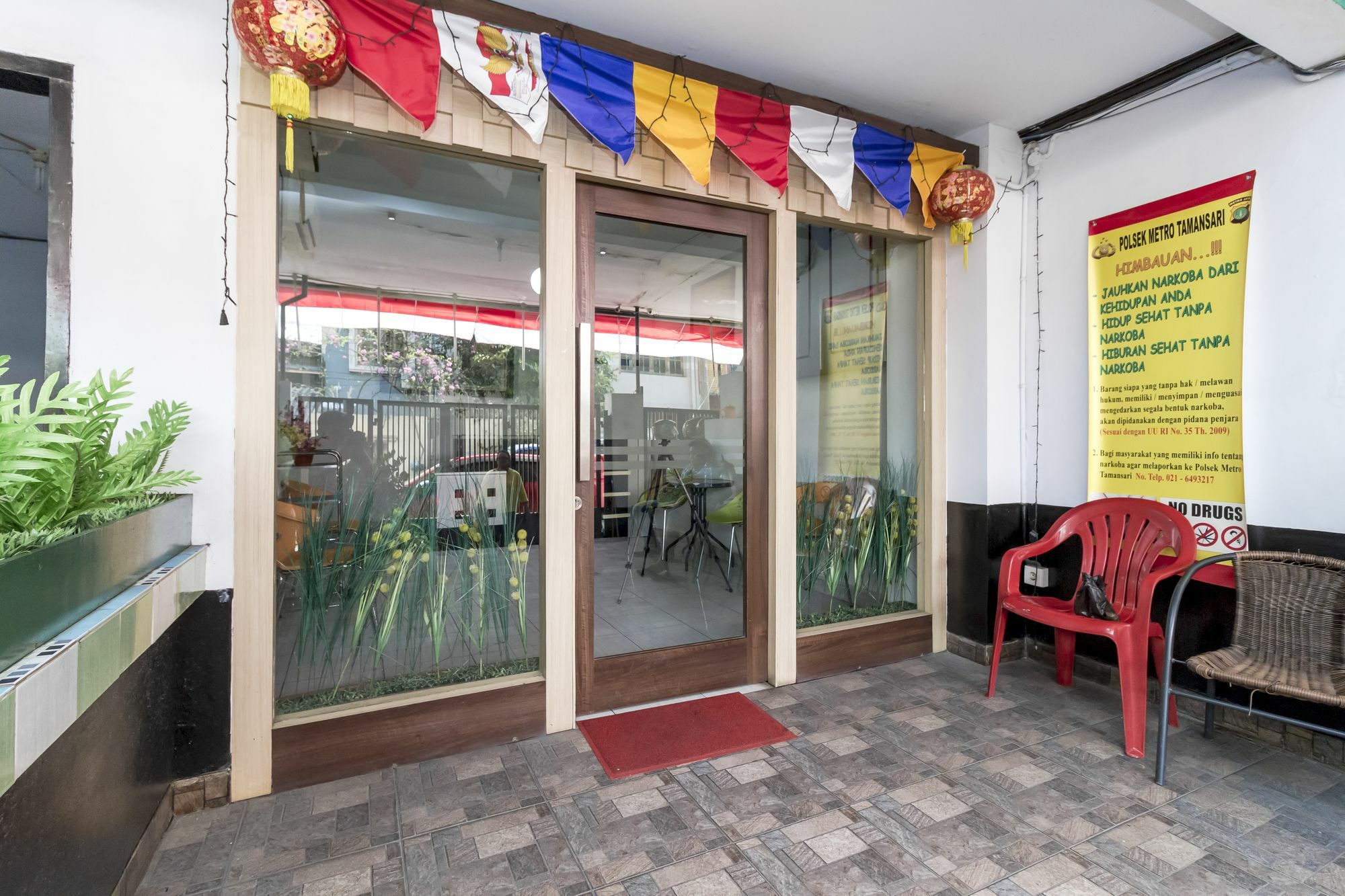 Reddoorz Near Gajah Mada Plaza 2 Guest house Jakarta