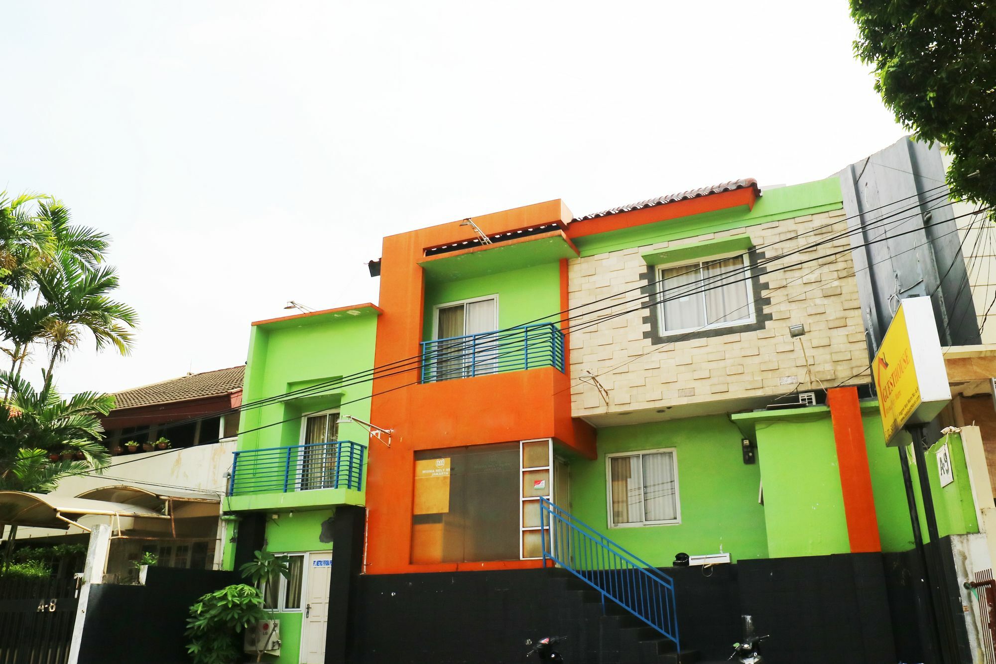 Hotel Nely Murni