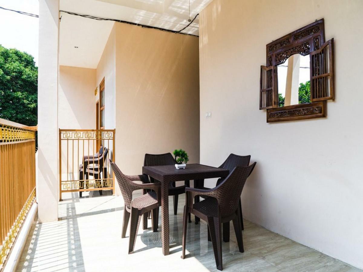 Gasthof Reddoorz Near Cipinang Indah Mall Jakarta