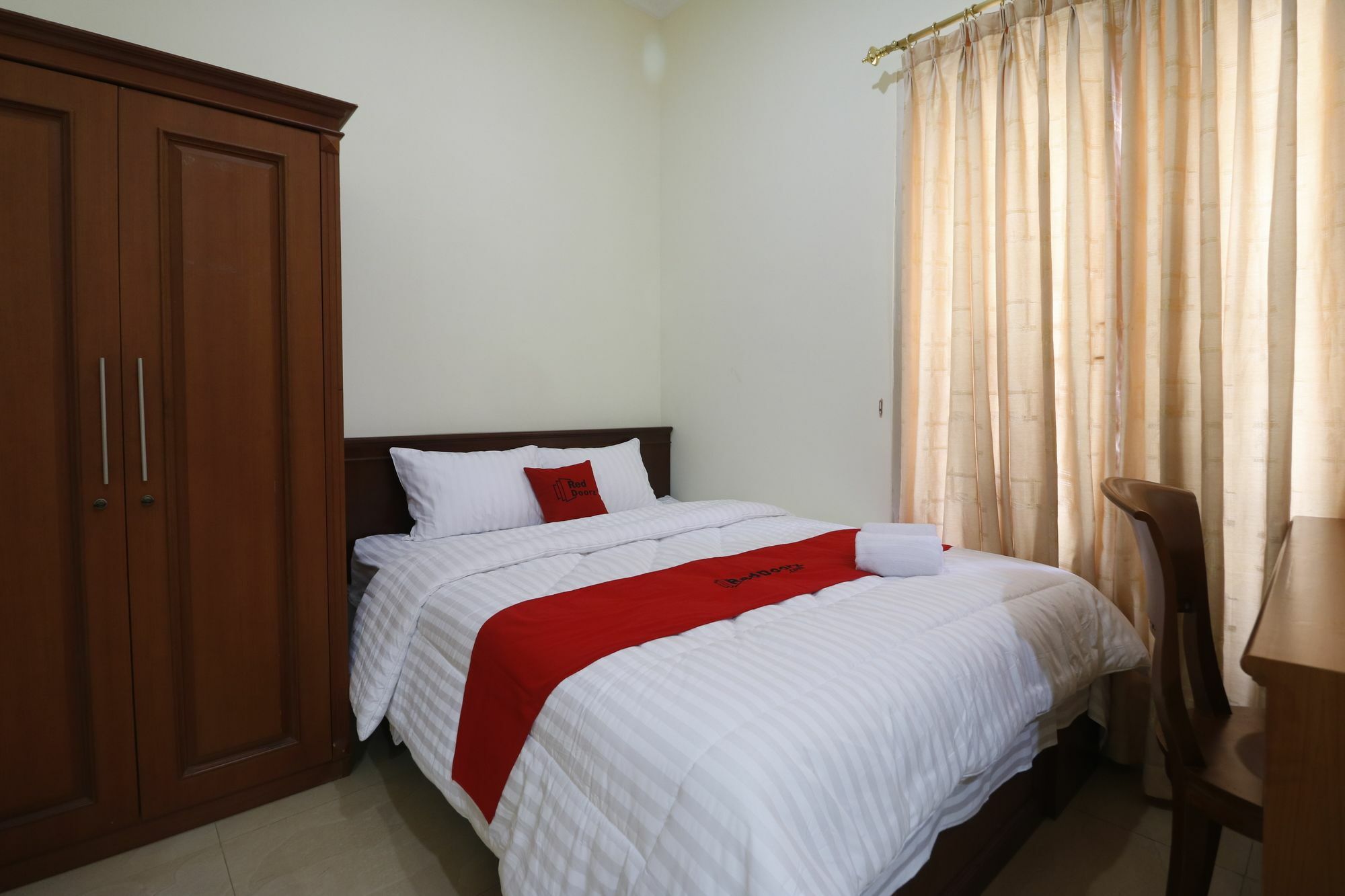 Reddoorz @ Cempaka Putih Timur 3*