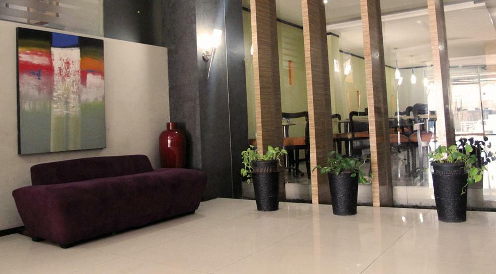 Alma Hotel 2*