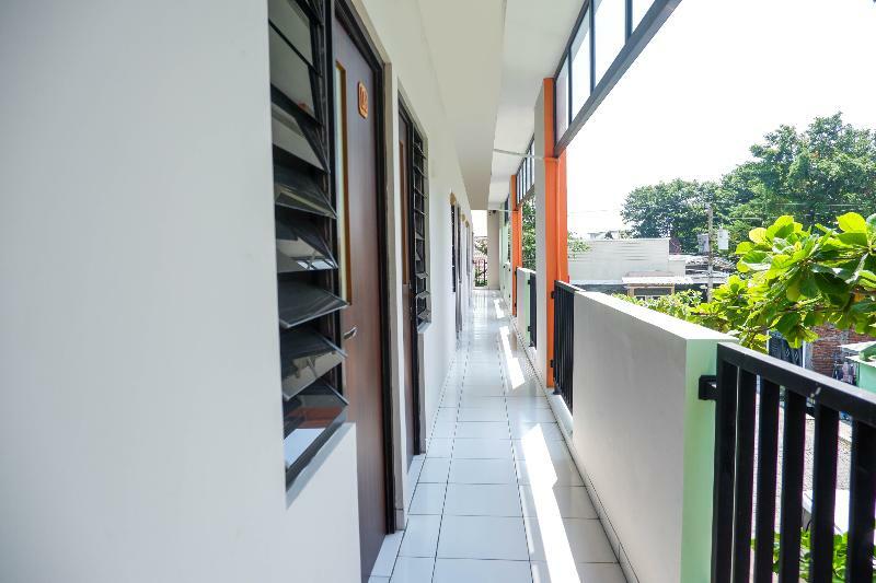 Oyo 150 Harmoni Jakarta