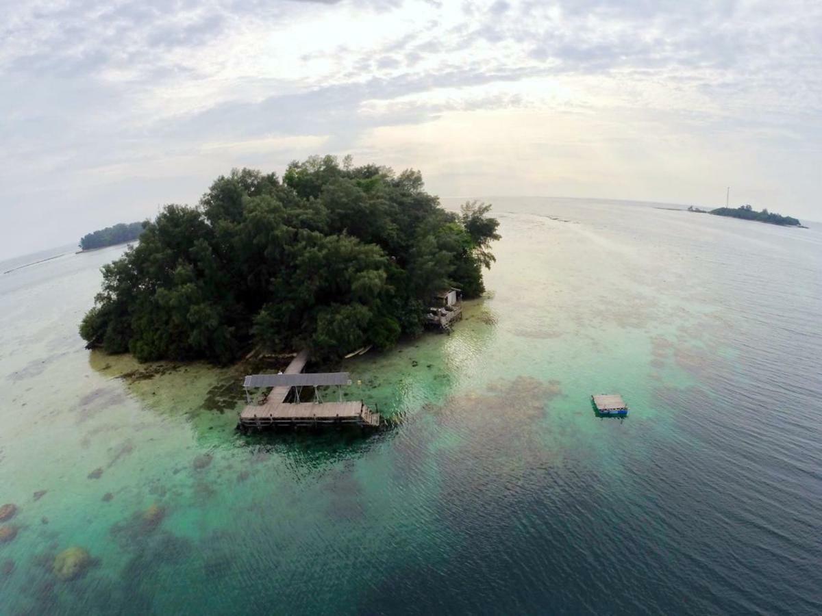 Resort Pulau Macan Eco Village & *