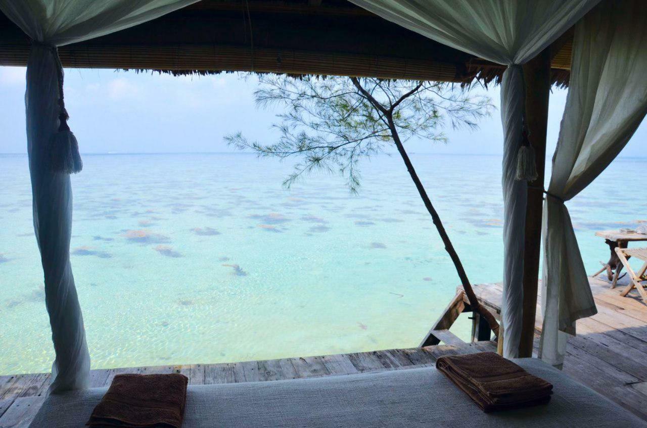 Pulau Macan Eco Village & Resort *