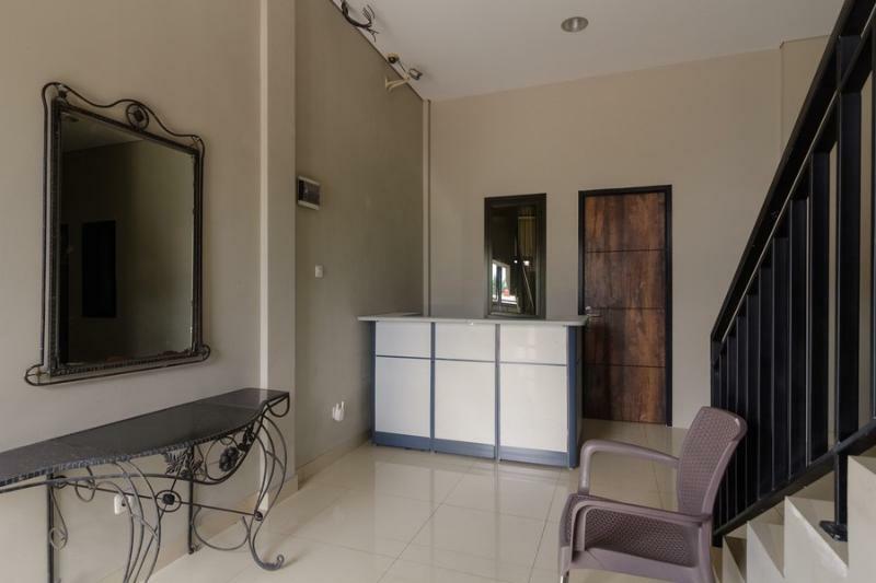 Reddoorz Near Puri Indah Mall Jakarta