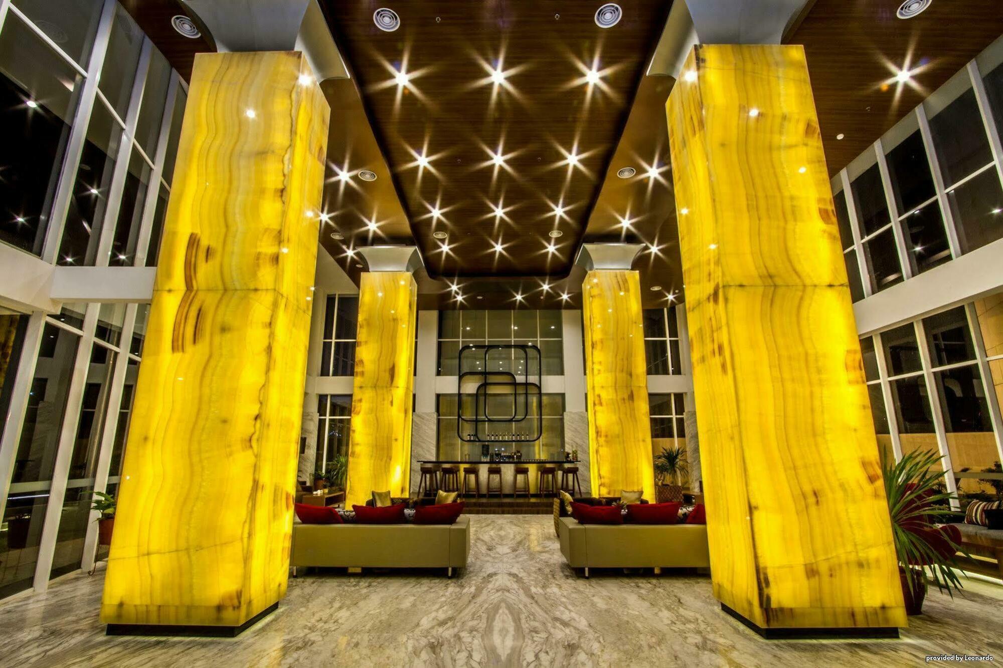 Hariston & Suites, Pluit - 4*