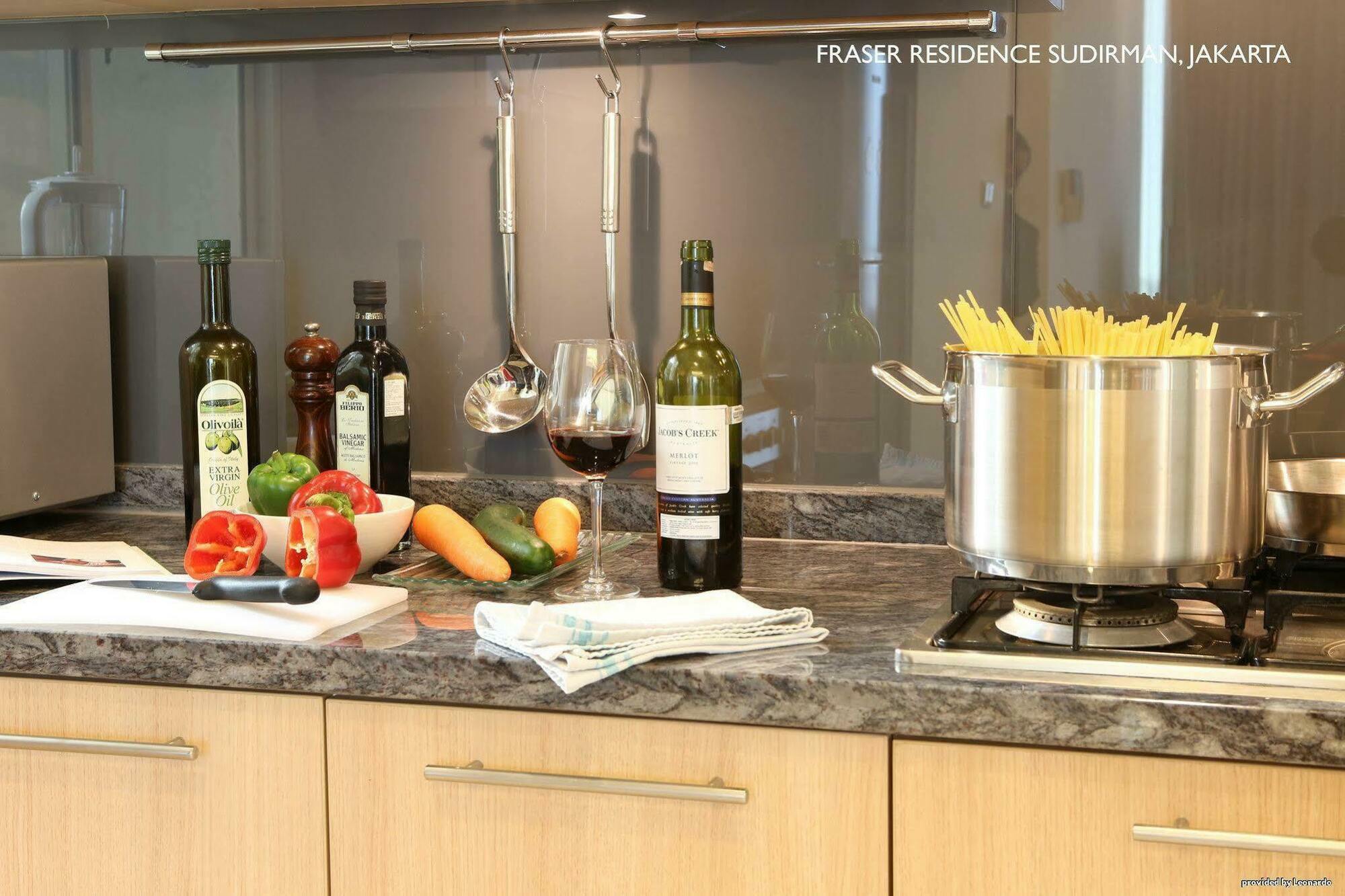 Fraser Sudirman Aparthotel 5*