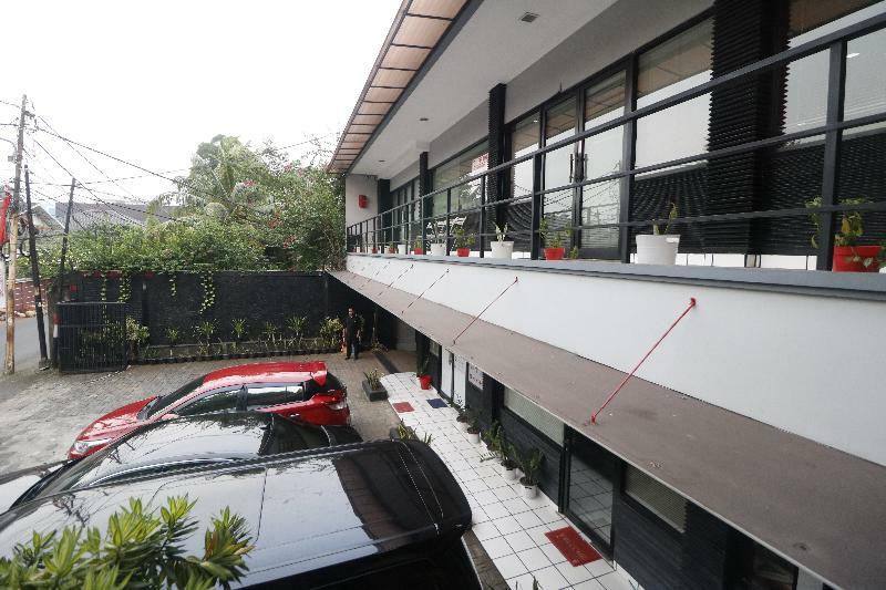 Reddoorz Near Rs Fatmawati 2 Jakarta