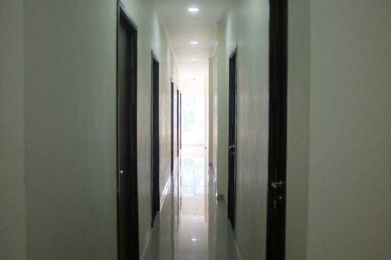 Reddoorz Near Mall Ciputra 3*