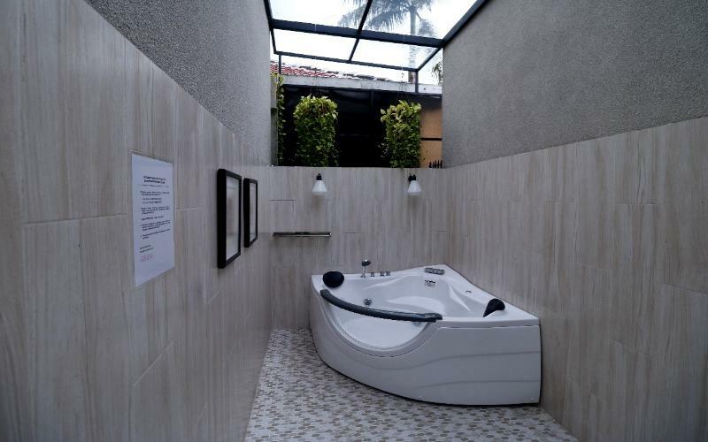Nhà khách Reddoorz Premium Near Rs Indah