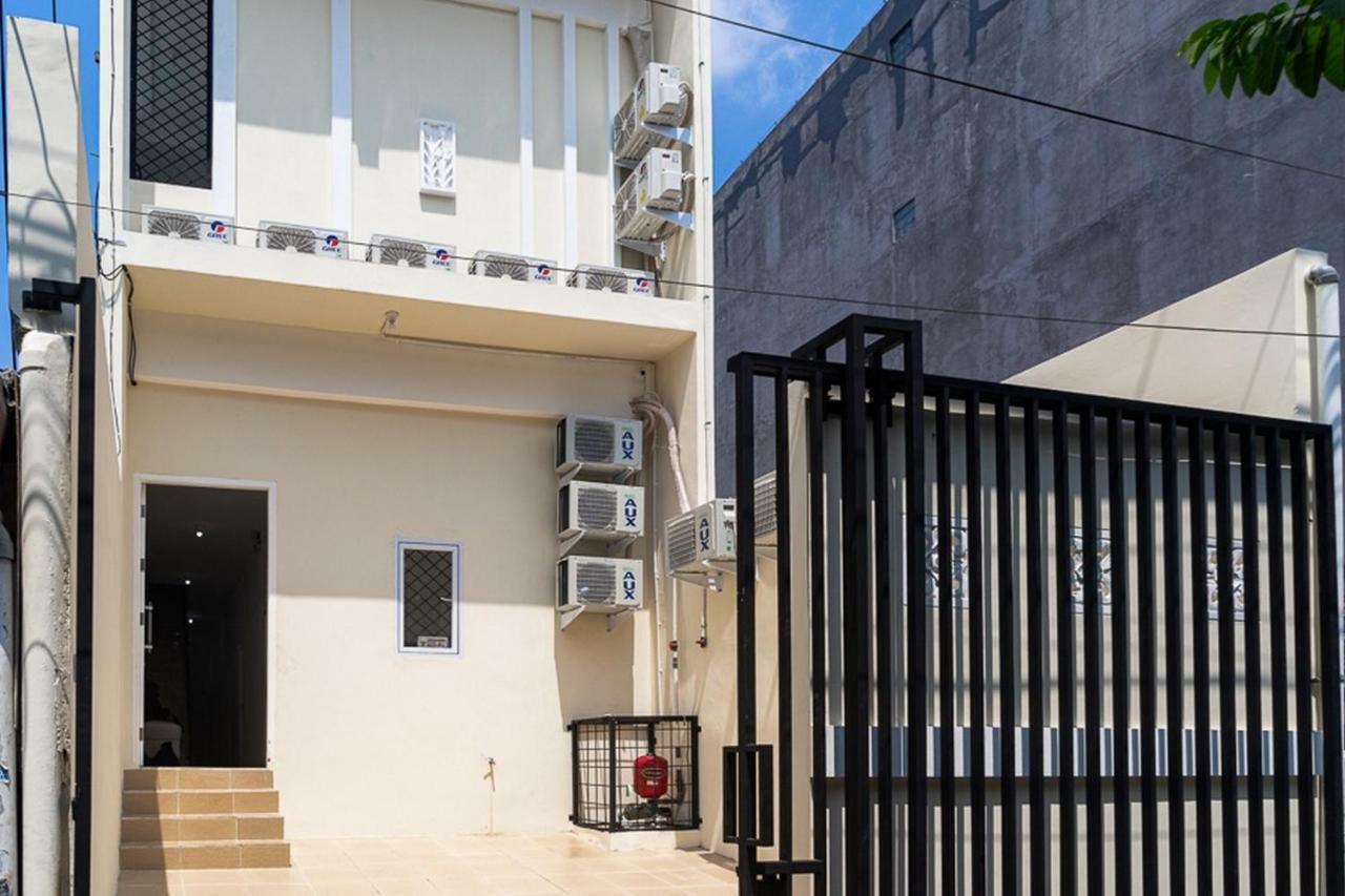Reddoorz Near Tarumanagara Guest house