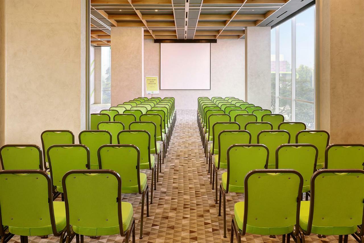 Ibis Styles Simatupang Jakarta