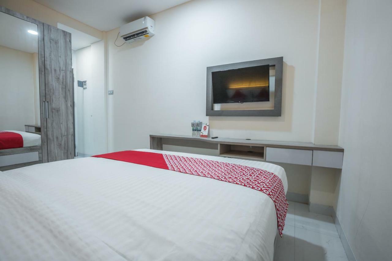 Hotel Super Oyo 1487 Khoe