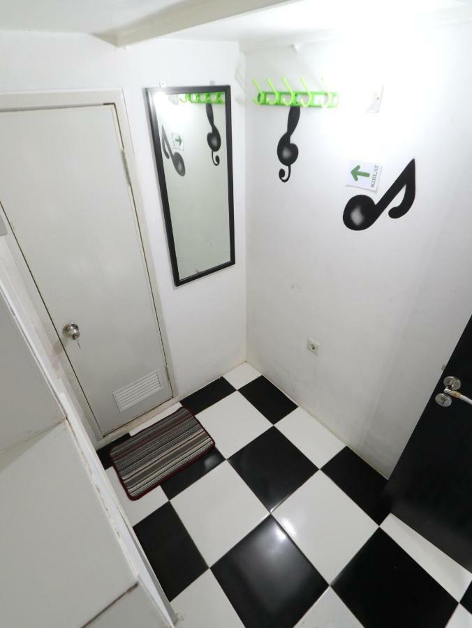Wisma tamu Kamar Keluarga Duri Kosambi 2*