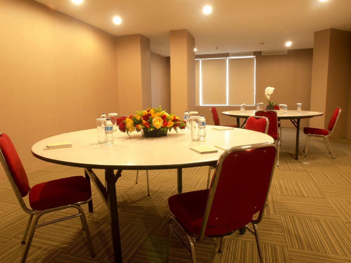 The Gloria Grogol Apartamento
