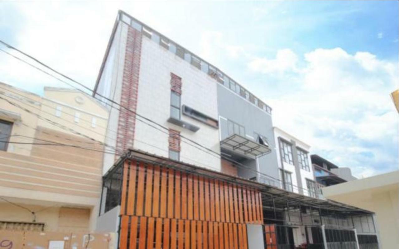 Kamar Keluarga Duri Kosambi Guest house 2*