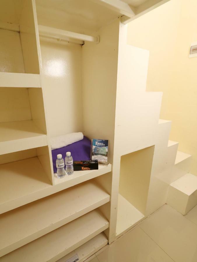 Nhà khách Kamar Keluarga Jelambar Barat Dua Jakarta