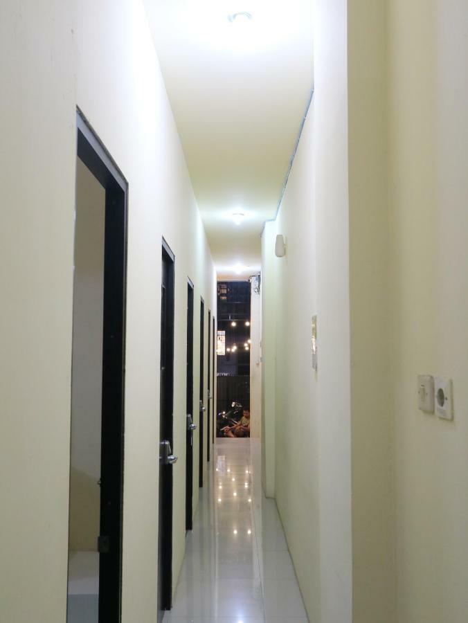 Nhà khách Kamar Keluarga Jelambar Barat Dua