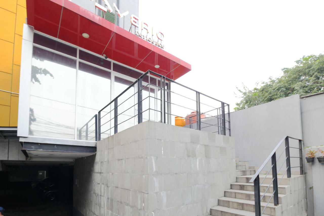 Guest house Kamar Keluarga Averio Jakarta