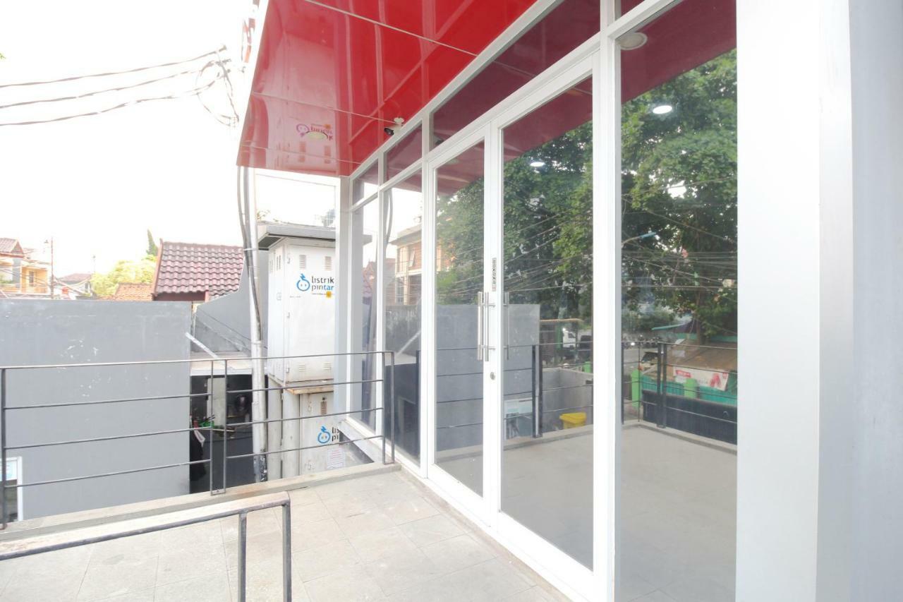 Kamar Keluarga Averio Guest house