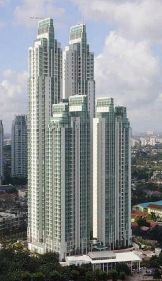 Apartment The Peak At Sudirman - 3 Bedroom Exclusive Private *