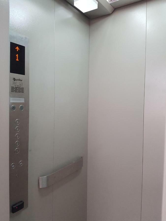 Hotel Ethan Kelapa Gading