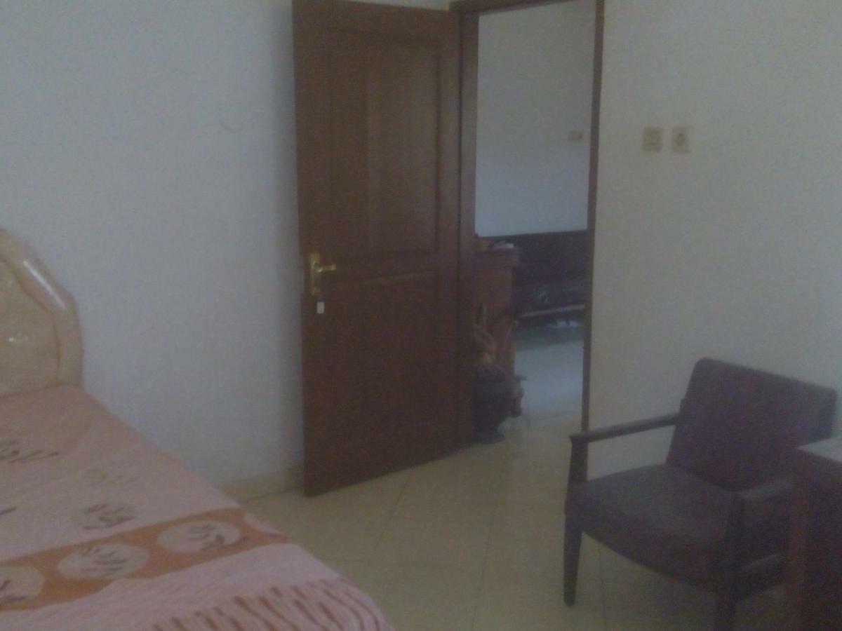 Kost Pratama Curug Pondok Kelapa *
