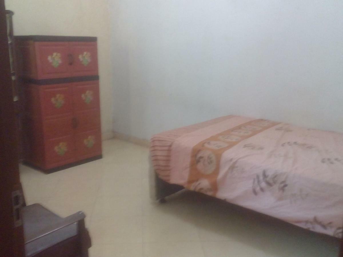 Kost Pratama Curug Pondok Kelapa