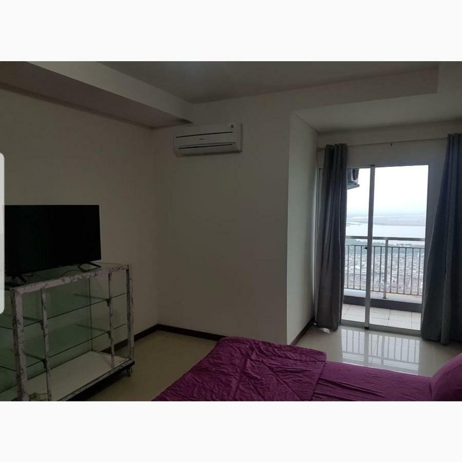 4 Bed Sleeping By The Sea Jakarta