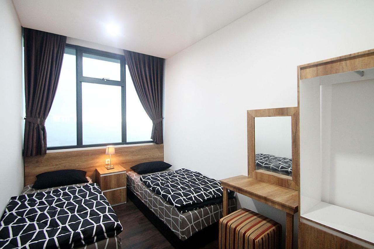 Veranda At Puri Kembangan By Aparian Jakarta