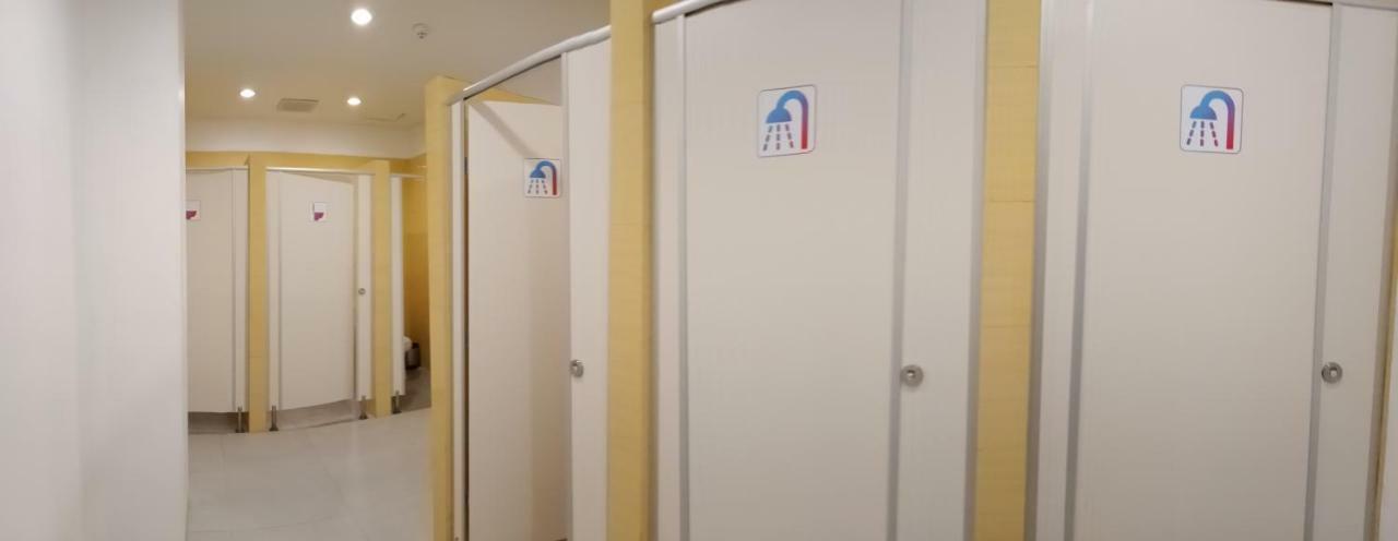 Jakpod Capsule hotel *