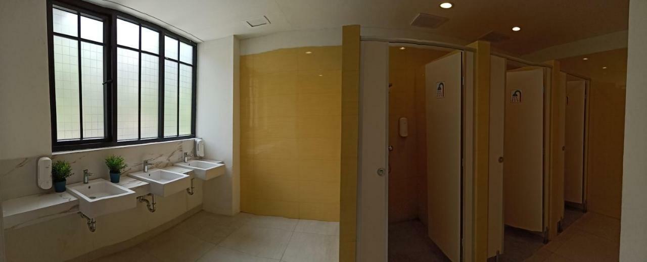 Jakpod Capsule hotel *