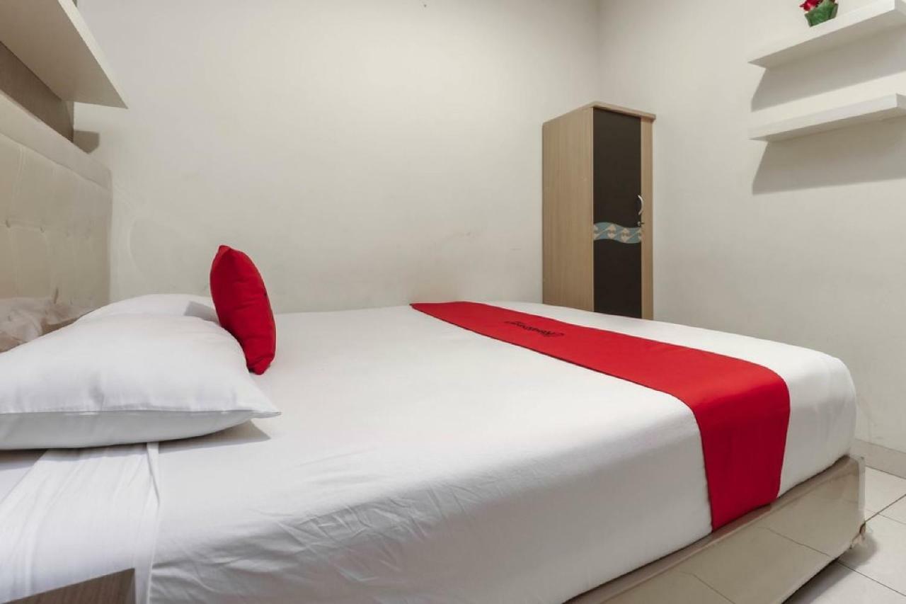 Hotel Reddoorz @ Karet Setiabudi 3*