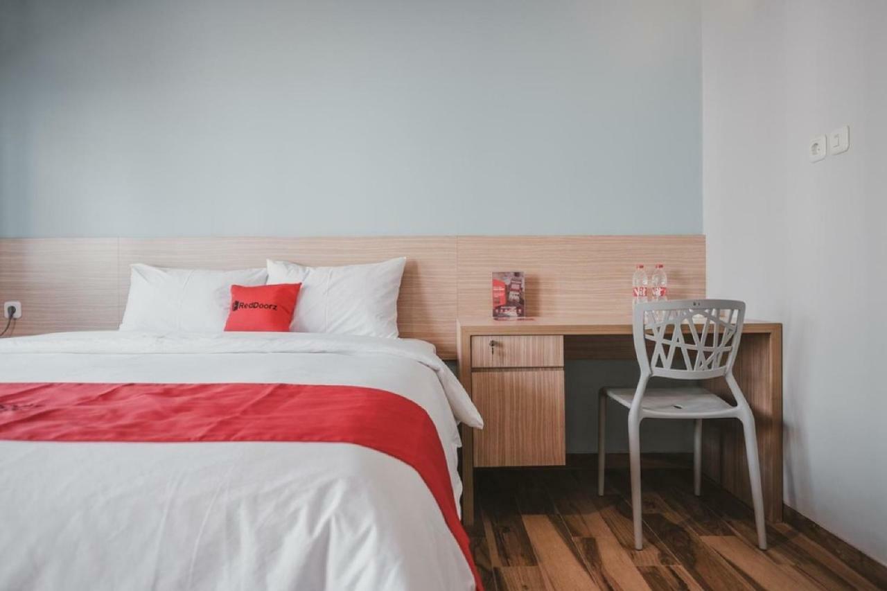 Reddoorz @ Karet Pedurenan 3 Guest house Jakarta